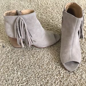 Great condition Fringe Heeled Booties